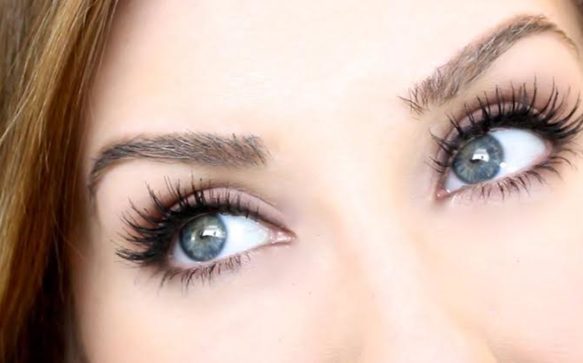 The Best False Eyelashes according to Makeup Artists and Beauty Editors