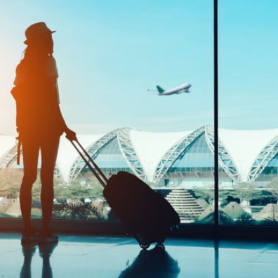 9 Clothing Tips For Long Haul Flights