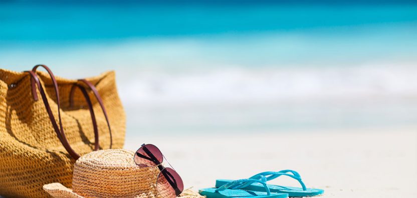 Top 7 Beach Essentials 2024: Top Things to Bring to The Beach
