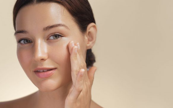Skin Flooding Skincare Trend: The Hydration Routine You Need Now