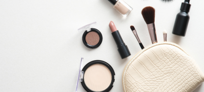 Best Travel Makeup Tips for Every Destination