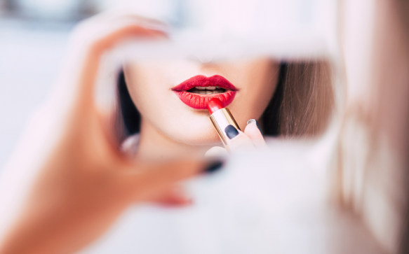 Makeup Trends in Australia 2025: Dark Siren & Cherry Vibe