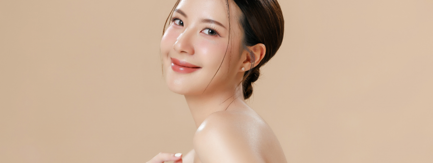 Glazed Skin 2.0: The Radiant Skincare Trend Taking Over 2025