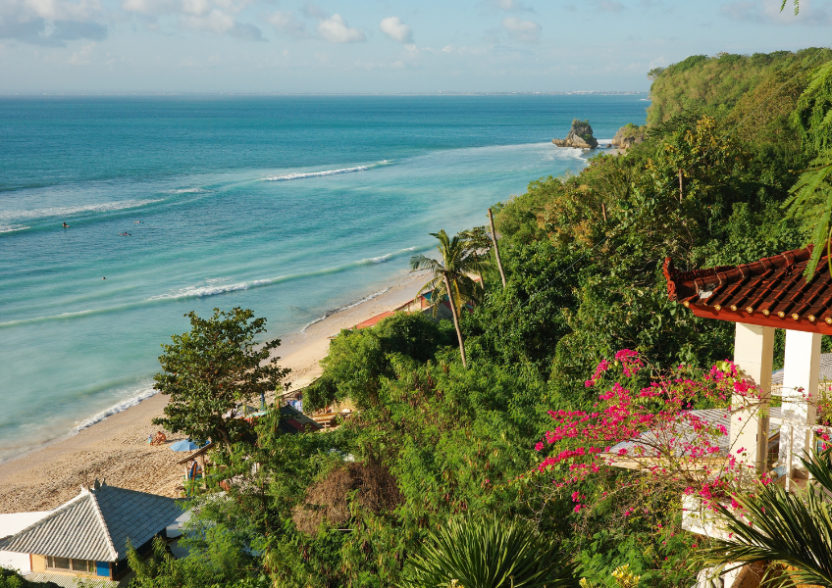 Summer Travel Beauty Essentials for Australians